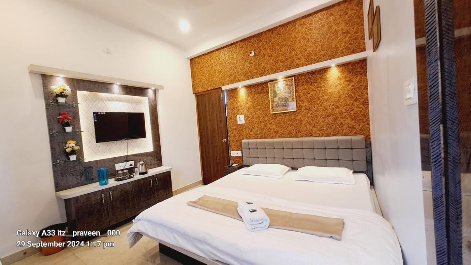 Khushi Paying Guest House Варанасі Екстер'єр фото