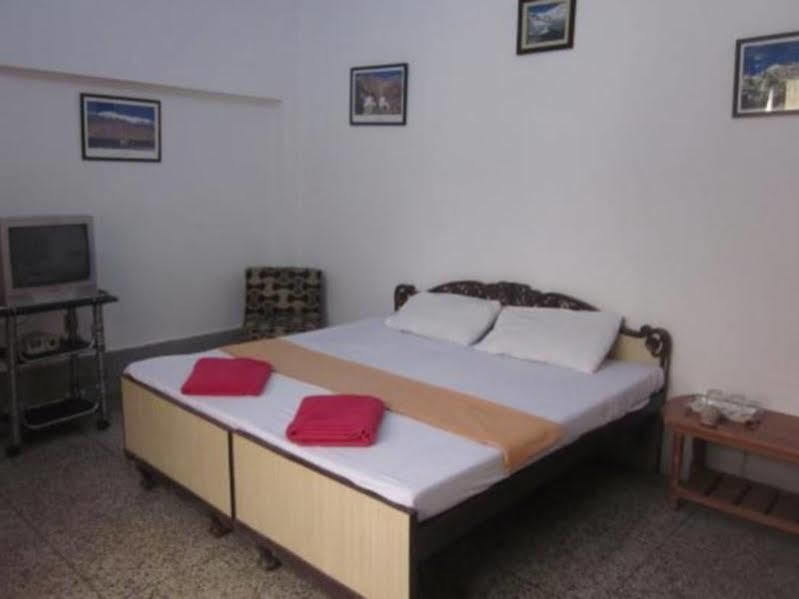 Khushi Paying Guest House Варанасі Екстер'єр фото